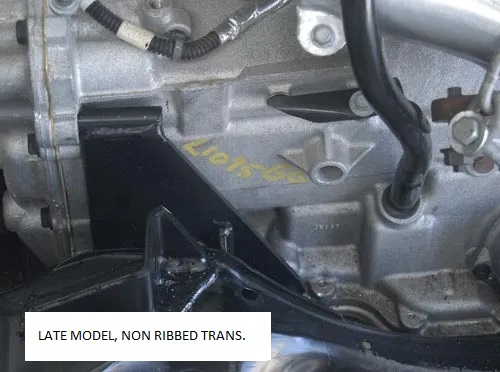 T465EHD Late Right Transmission Bracket